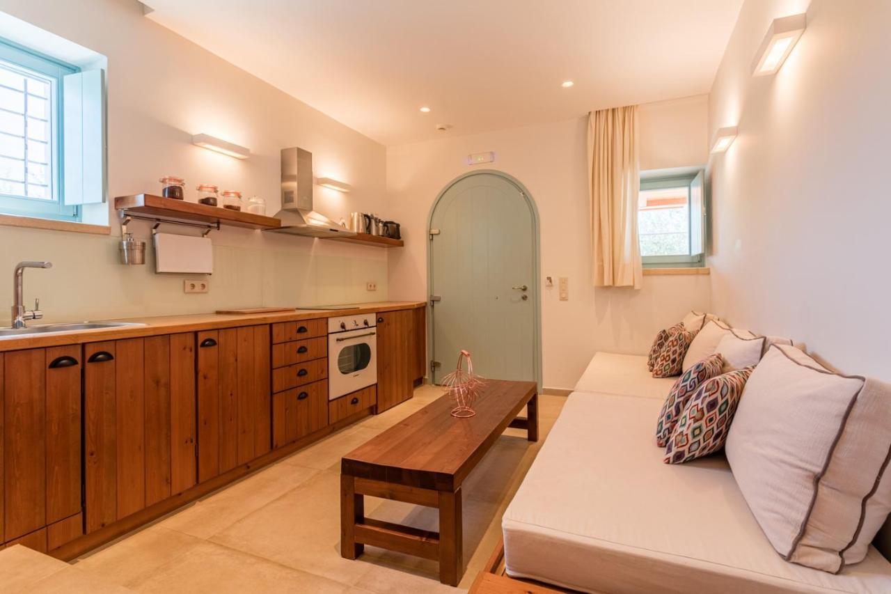 Lithos Guesthouse Kardamili Kültér fotó